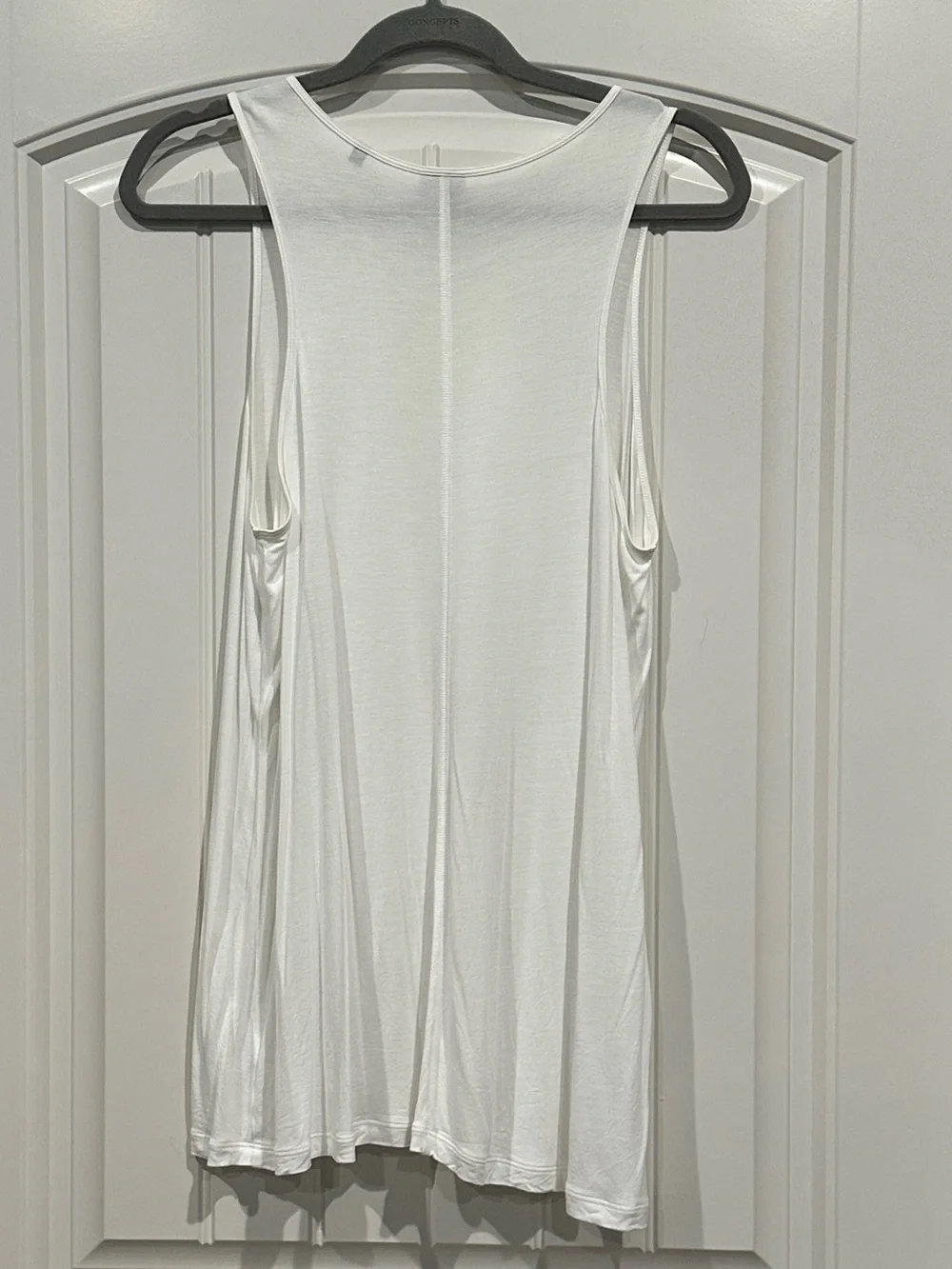 Cabi Sleeveless White Tank Top - Picture 2 of 4